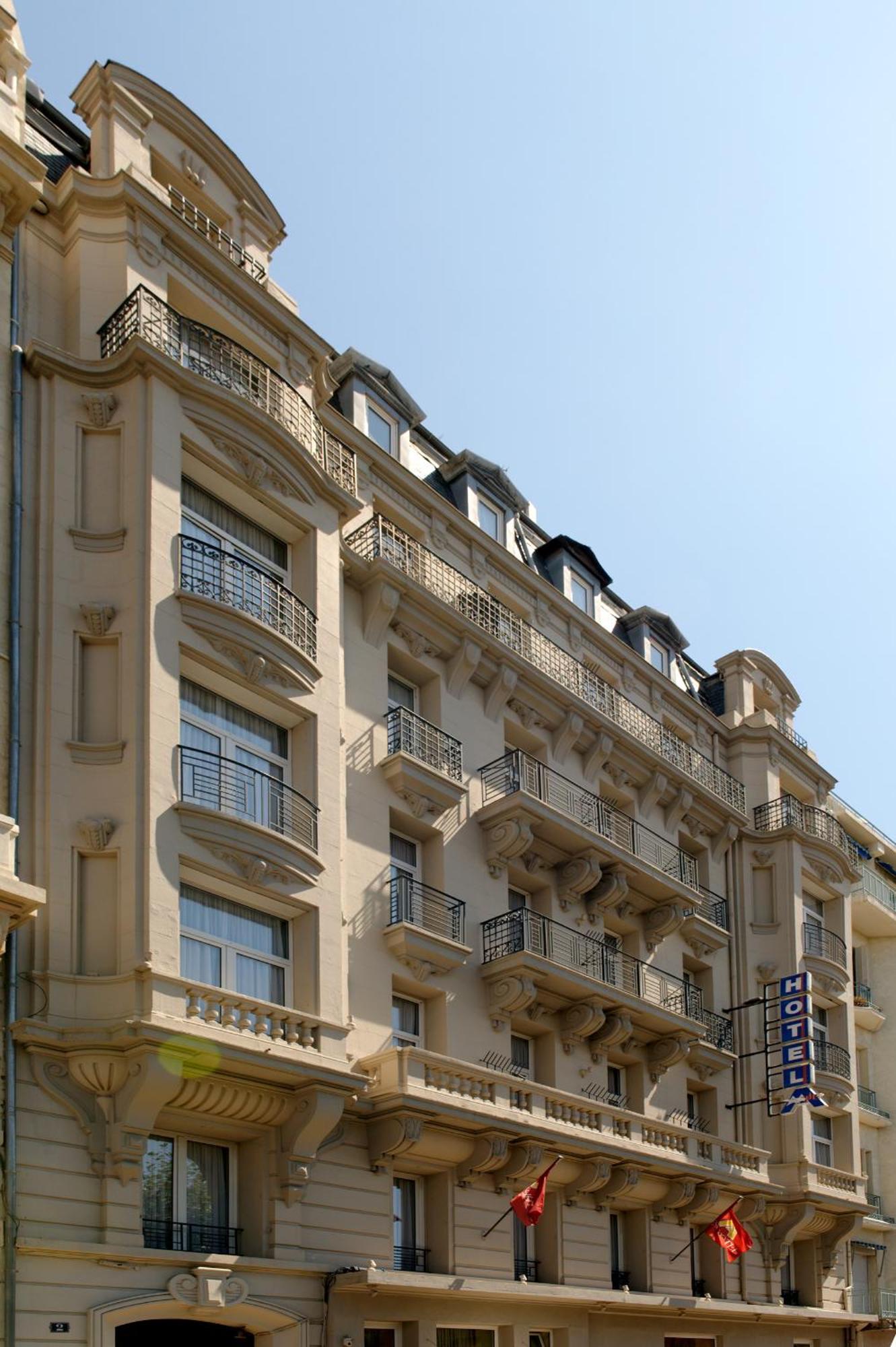 Hotel Amiraute 3*