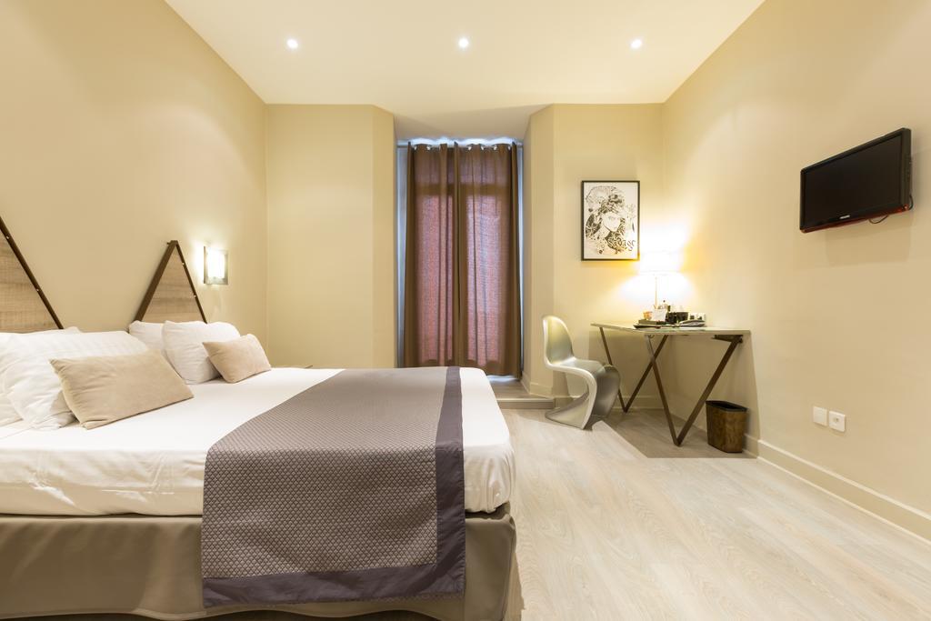 Hotel Amiraute 3*